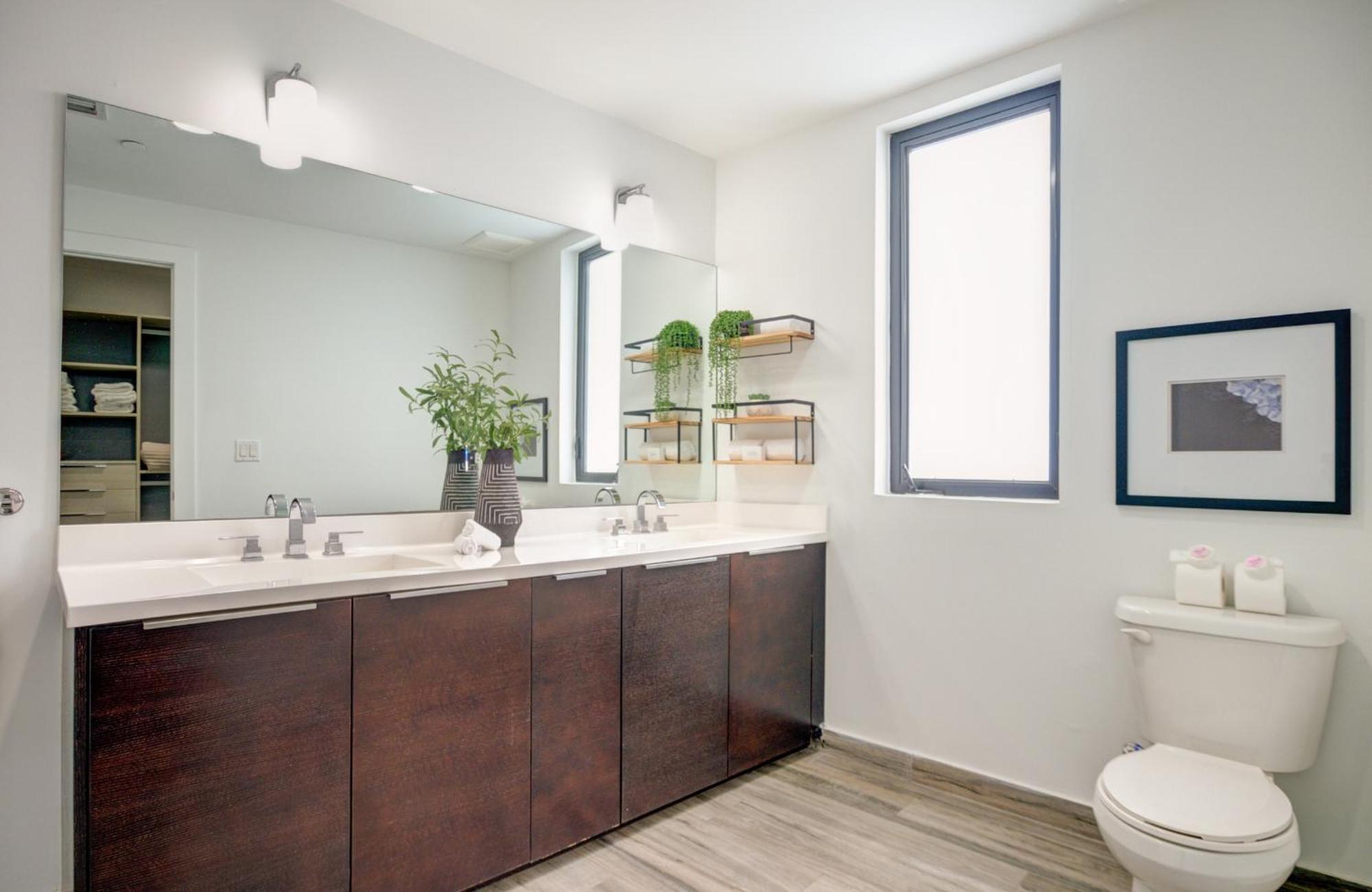 Modern 3br Ph With Rooftop Plunge Pool In *