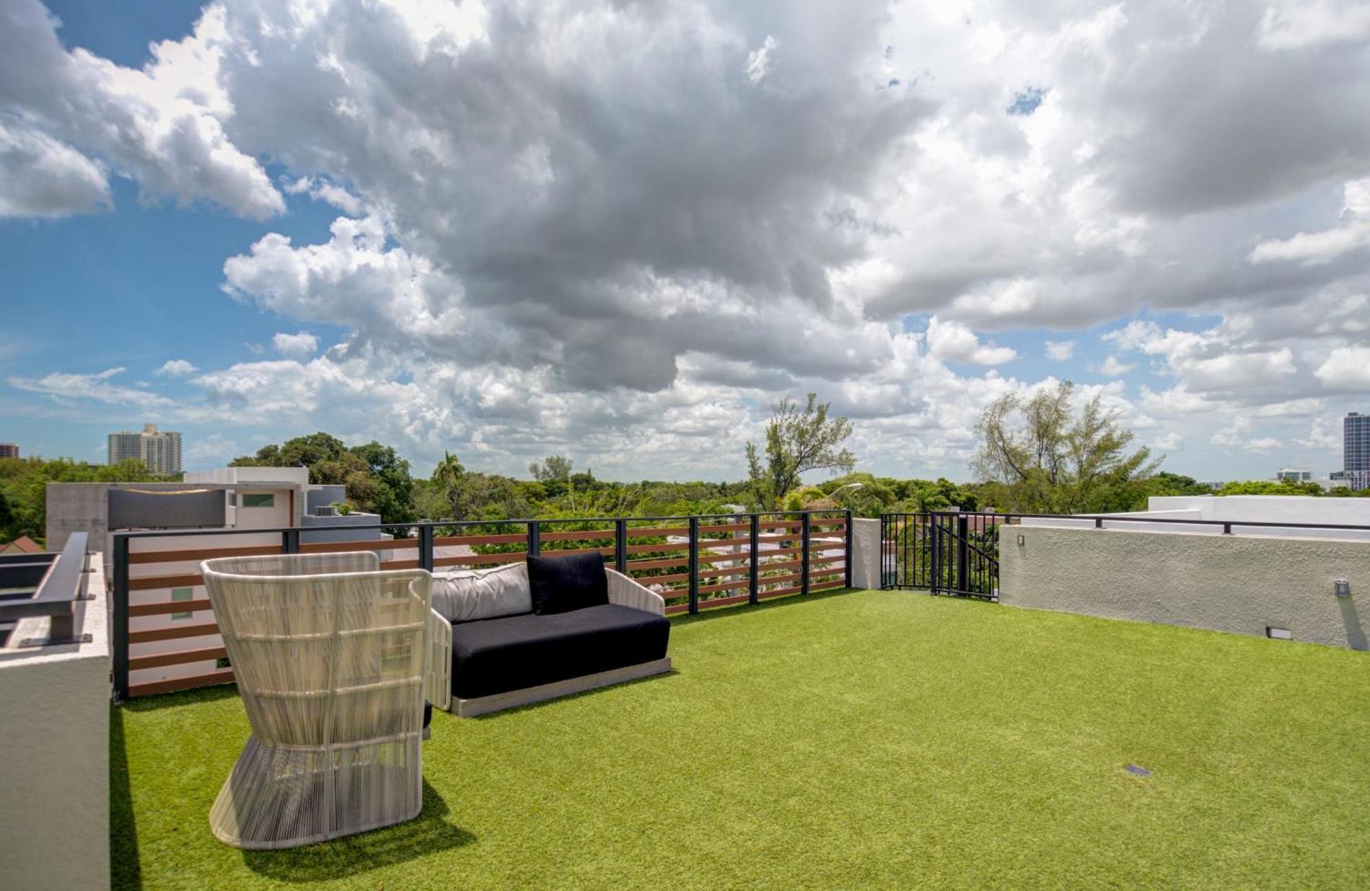 Appartamento Modern 3br Ph With Rooftop Plunge Pool In *